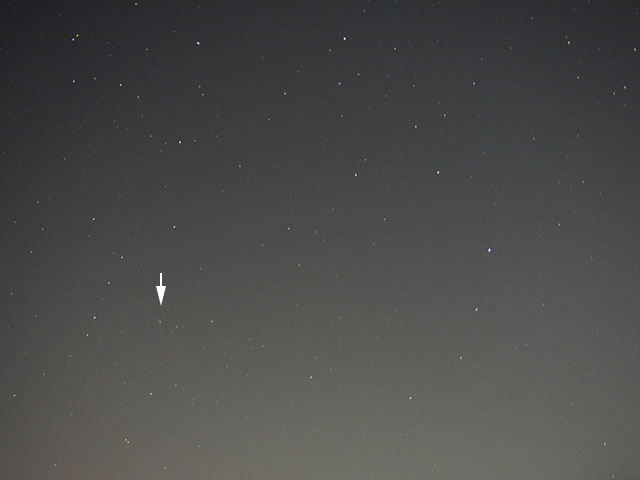 標準レンズで撮影した2013年12月9日のラブジョイ彗星
