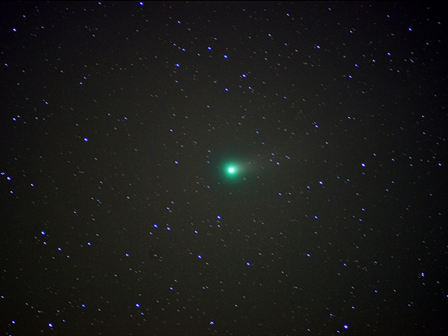 400mmレンズで撮影した2013年11月14日のラブジョイ彗星