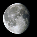 月齢17の月の写真