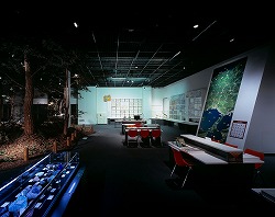 2階展示室「地球と郷土の自然」