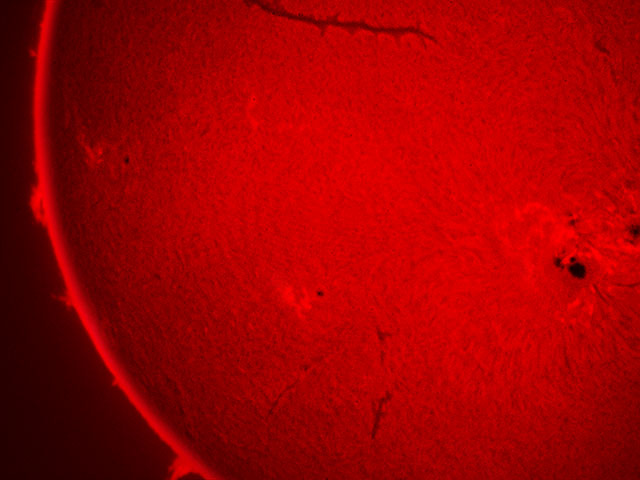 Hαフィルターで見た太陽の姿