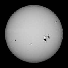 10月25日の太陽黒点