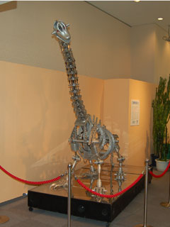 巨大恐竜ロボット「メカトロピア」