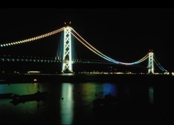 明石海峡大橋の写真