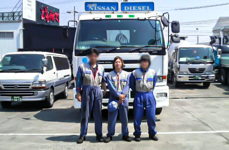 大型トラックの整備士の仕事