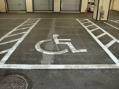 障害者用駐車スペースの写真