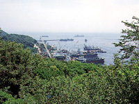 家島本島真浦港全景