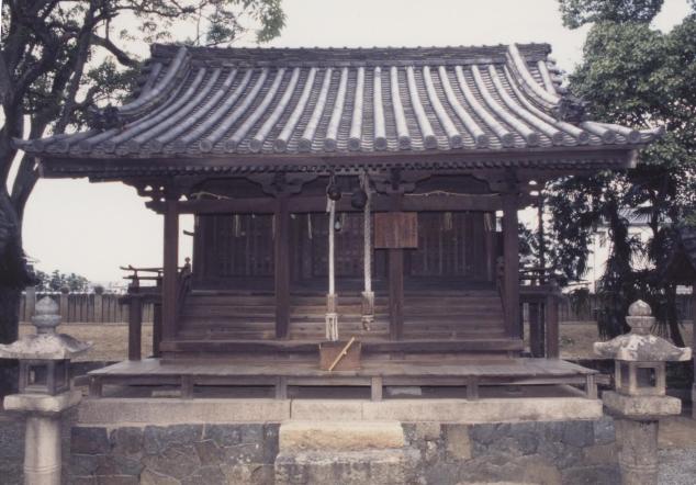 魚吹八幡神社摂社敷島神社本殿外観