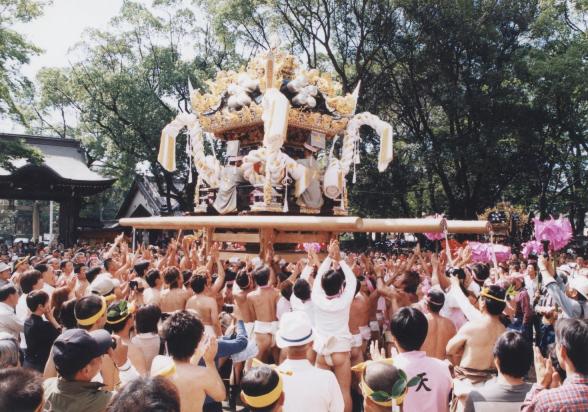 浜の宮天満宮秋季例祭屋台練り台場差しの写真