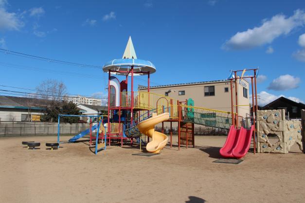 阿保公園の複合遊具