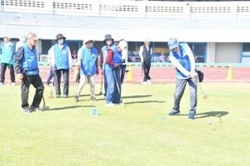 グラウンドゴルフの様子