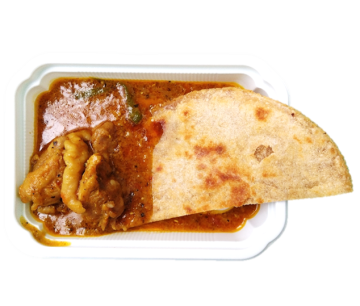 パキスタンのチキンカラヒとロティの写真