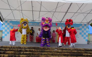 ベトナムの獅子舞「ムーラン」