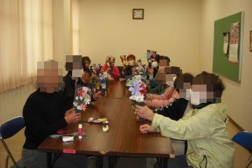 完成品を手に写真撮影