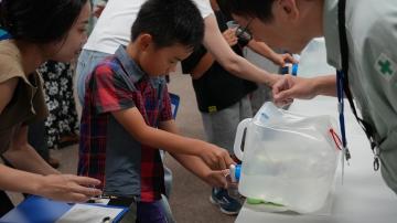 利き水クイズの様子