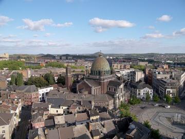 シャルルロア市街