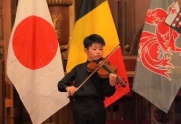 池田彬人さんのヴァイオリン演奏