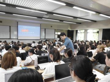 受講者が兵庫県立大学でのセミナーを受講している様子