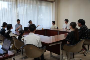 こども達と市長・総合教育監との意見交換の様子(2)