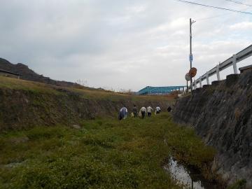 神谷川清掃活動風景その3