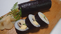兵庫のりを使った巻き寿司の写真