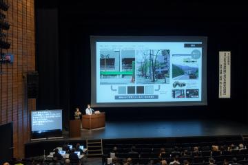 第2部の加藤幸枝氏による記念講演の様子