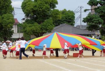 城東幼稚園「みんなで踊ろう！ポンポコリン」