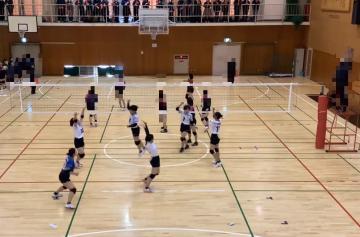 得点し喜ぶ様子