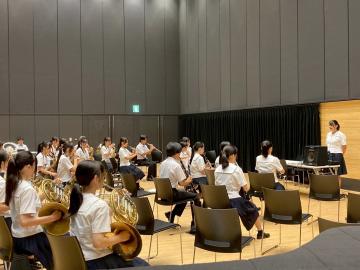 令和7年度兵庫県吹奏楽コンクール西播地区大会フェスティバル部門で活動する様子3