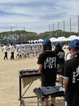 令和8年度体育祭で演奏する様子10