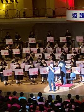 令和7年度姫高祭で演奏する吹奏楽部員の様子32