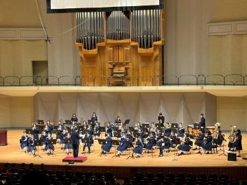 令和7年度学校説明会で演奏する様子10
