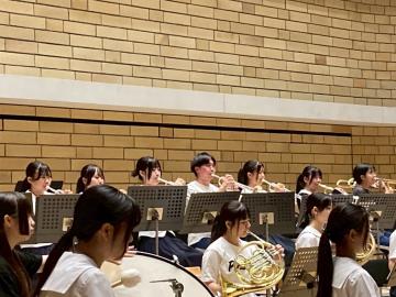 令和7年度つながりプロジェクトで演奏する様子10