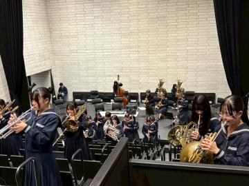 第64回西播吹奏楽祭で演奏する様子4