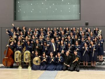 第64回西播吹奏楽祭で演奏する様子8