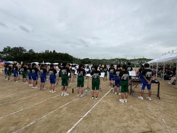 令和7年度体育祭で演奏する吹奏楽部員の様子7