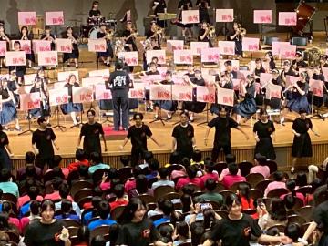 令和7年度姫高祭で演奏する吹奏楽部員の様子15