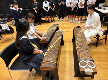 大使の指導の様子(1)