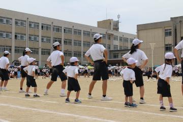 ガーナ民謡に合わせて