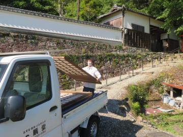 佐野邸障子の搬出のようす3