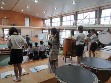 3年生打楽器パートの様子