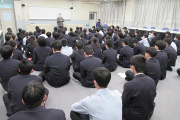 9年生　学年集会の様子