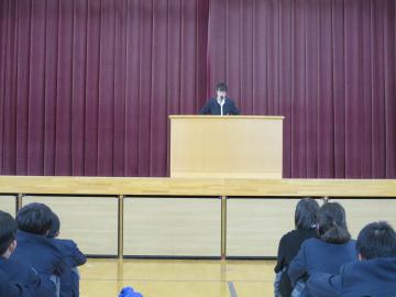 令和6年度前期生徒会選挙での立候補者の演説です。頑張っています。