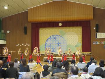 傘踊りの様子