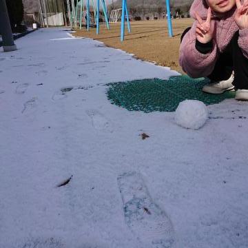 日陰の雪です