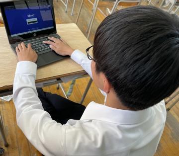 カフートの準備をしている生徒の様子