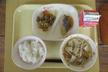 後期課程の給食の写真