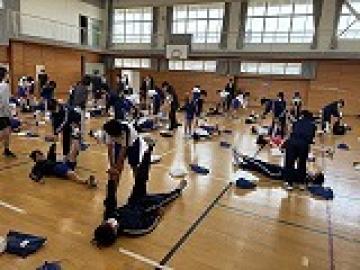 ストレッチをする様子