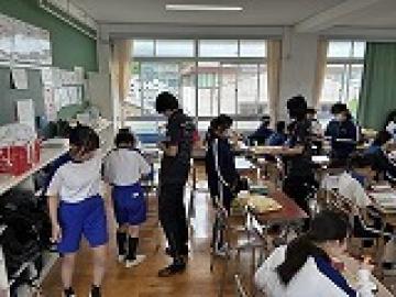 給食の様子
