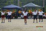 1・2・3年生による表現運動の様子1